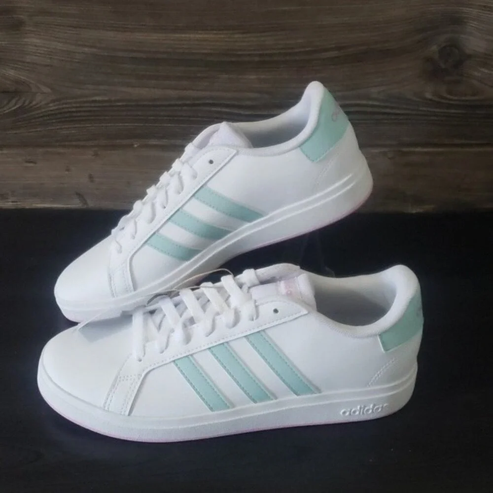 Adidas Grand Court‎ 2.0 Kids Size 7 White Mint Tennis Sneakers Streetwear Sporty